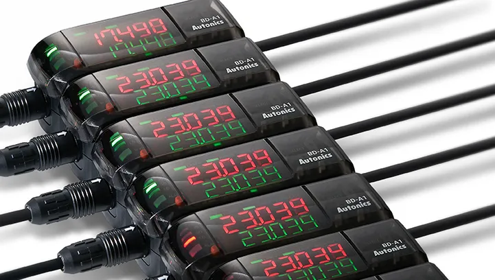 BD Series Laser Displacement Sensors (Retroreflective Type): Stable Measurement of Mirror or Transparent Materials