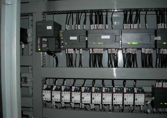 28 PLC Programming Standards and Recommendations from an Experienced Engineer
