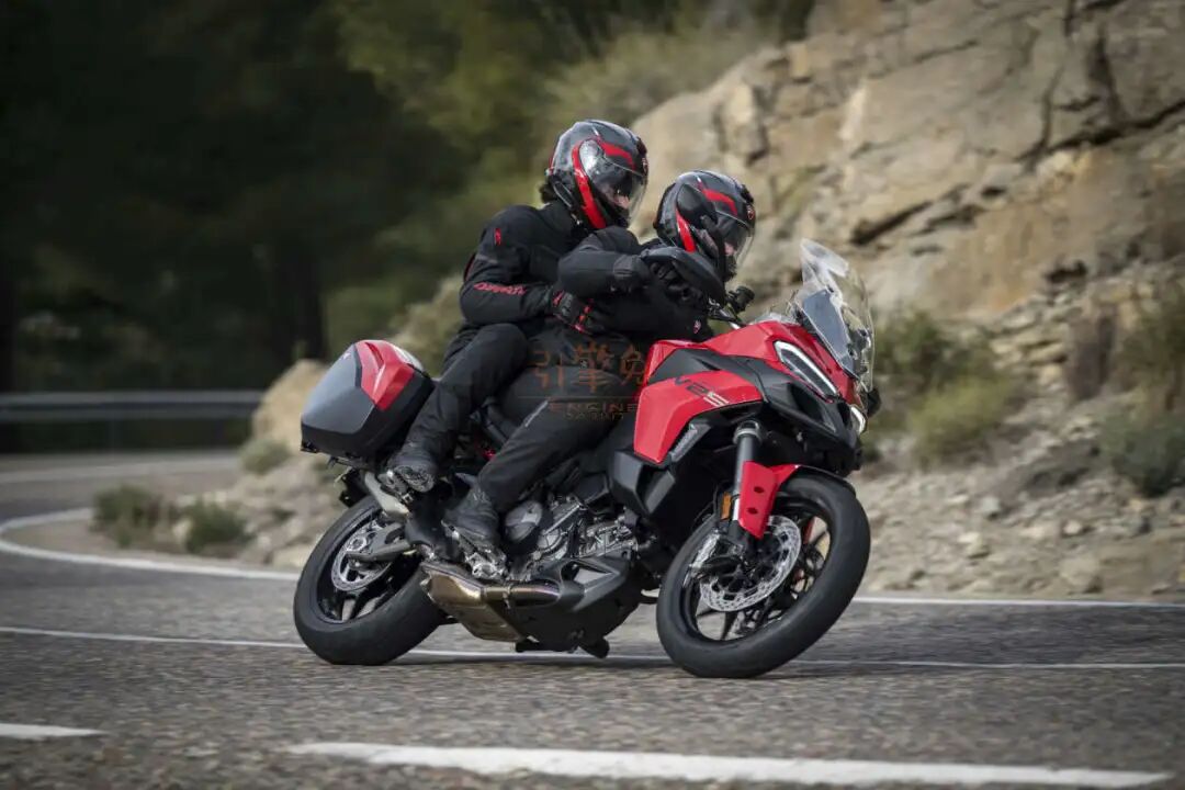 Ducati Multistrada V2 Revamped: From 'Old Gun' to 'Lightweight Powerhouse', Is 137,900 Worth It?