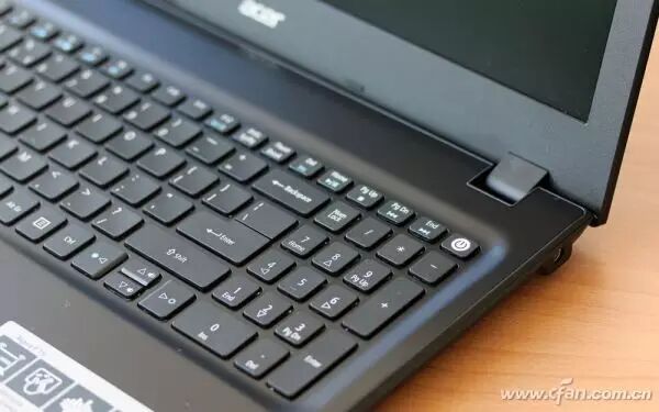 Review of Acer Aspire F5-572G Featuring the Sixth Generation Core Processor