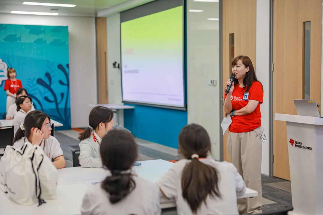 Corporate Visit | Pearl Students Explore Texas Instruments, Entering the Hall of Technology to Inspire Future Dreams