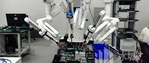 Ice City Surgical Robot 'Four-Hand Coordination' Shocks the World | Harbin Sizerui Breaks Monopoly and Reshapes Global Market Landscape After Ten Years of Efforts