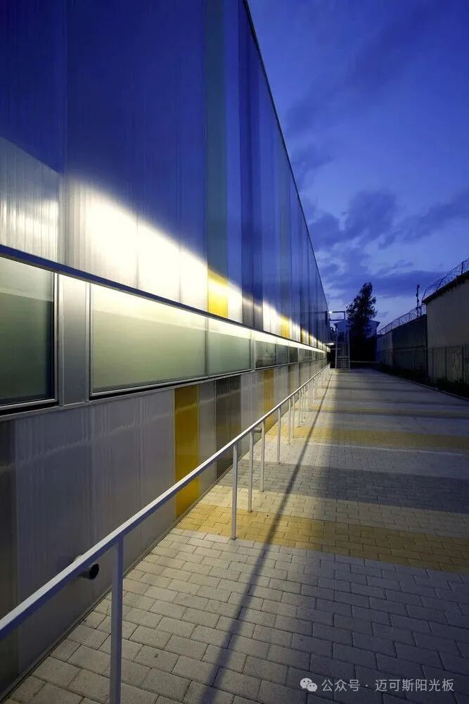 From Shoe Factory to Academic Hall: How PC Polycarbonate Panels Revitalize Old Industrial Buildings