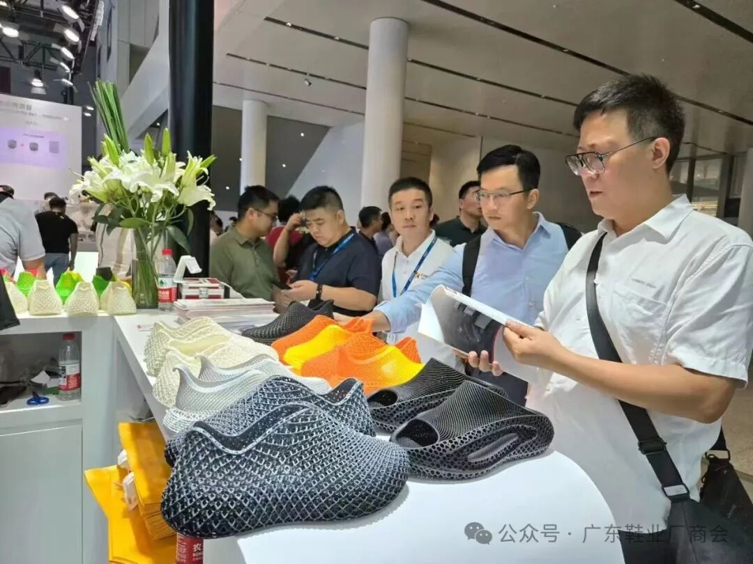 Shenzhen 3D Printing Exhibition Focuses on Innovation in the Footwear Industry, Guangdong Footwear Manufacturers Association Promotes 3D Printed Shoe Standards