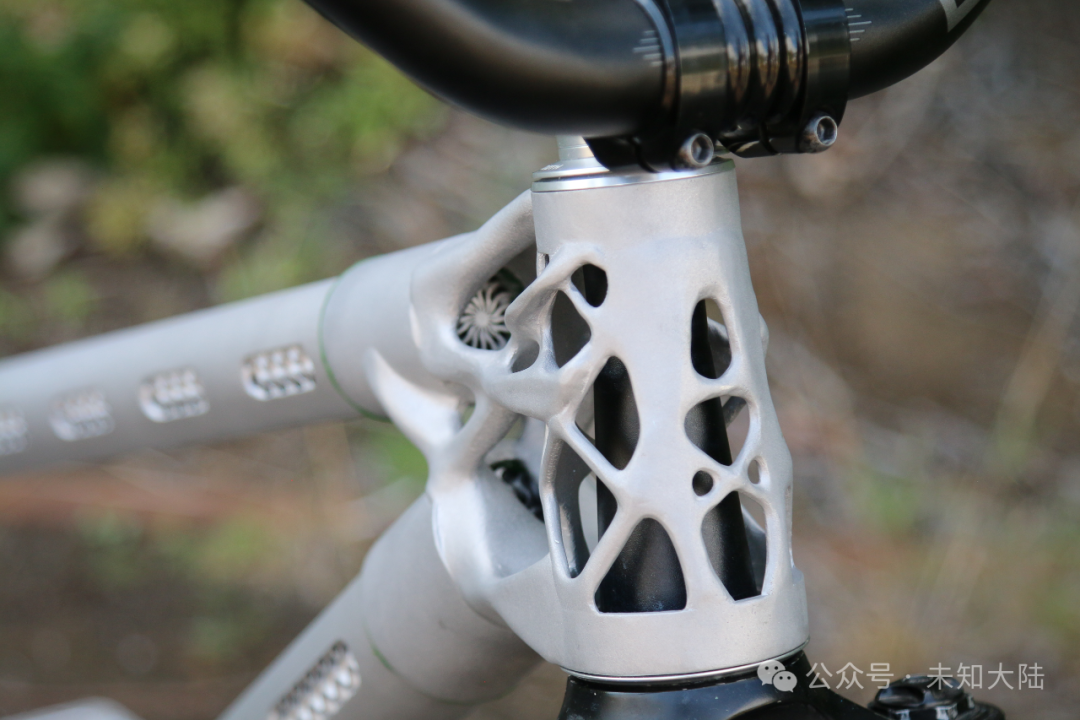 Wild 3D Printed Aluminum Alloy Off-Road Motorcycle Returns