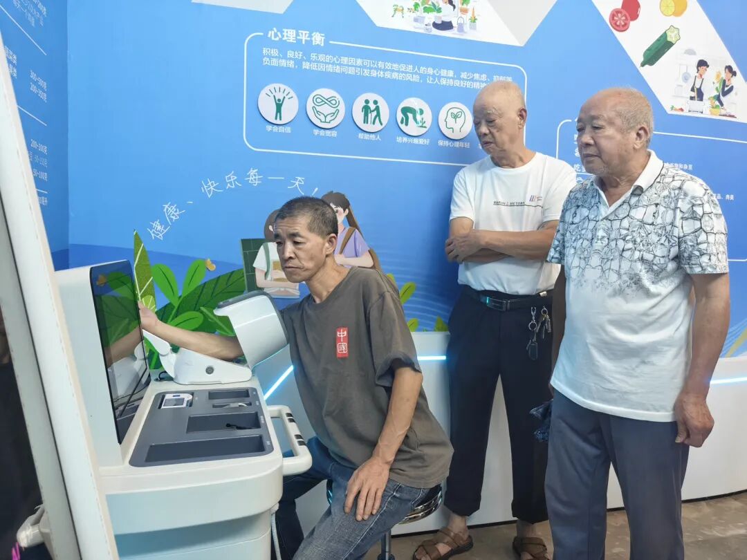 AI Robots as Tour Guides: Bringing Health Knowledge to Life