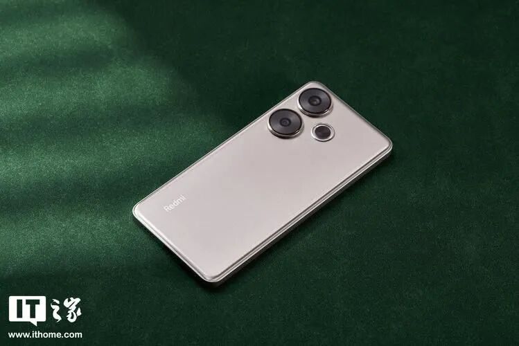 The Best LCD Smartphone Available This Year: Over 700 Yuan, 700,000 AnTuTu Score, 6500mAh Battery, and NFC