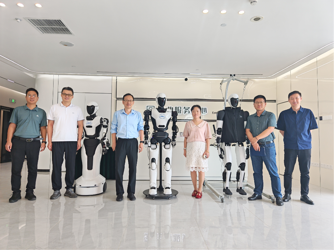 Exploring the Frontiers of AI and Robotics: A New Chapter in Industry-Education Integration