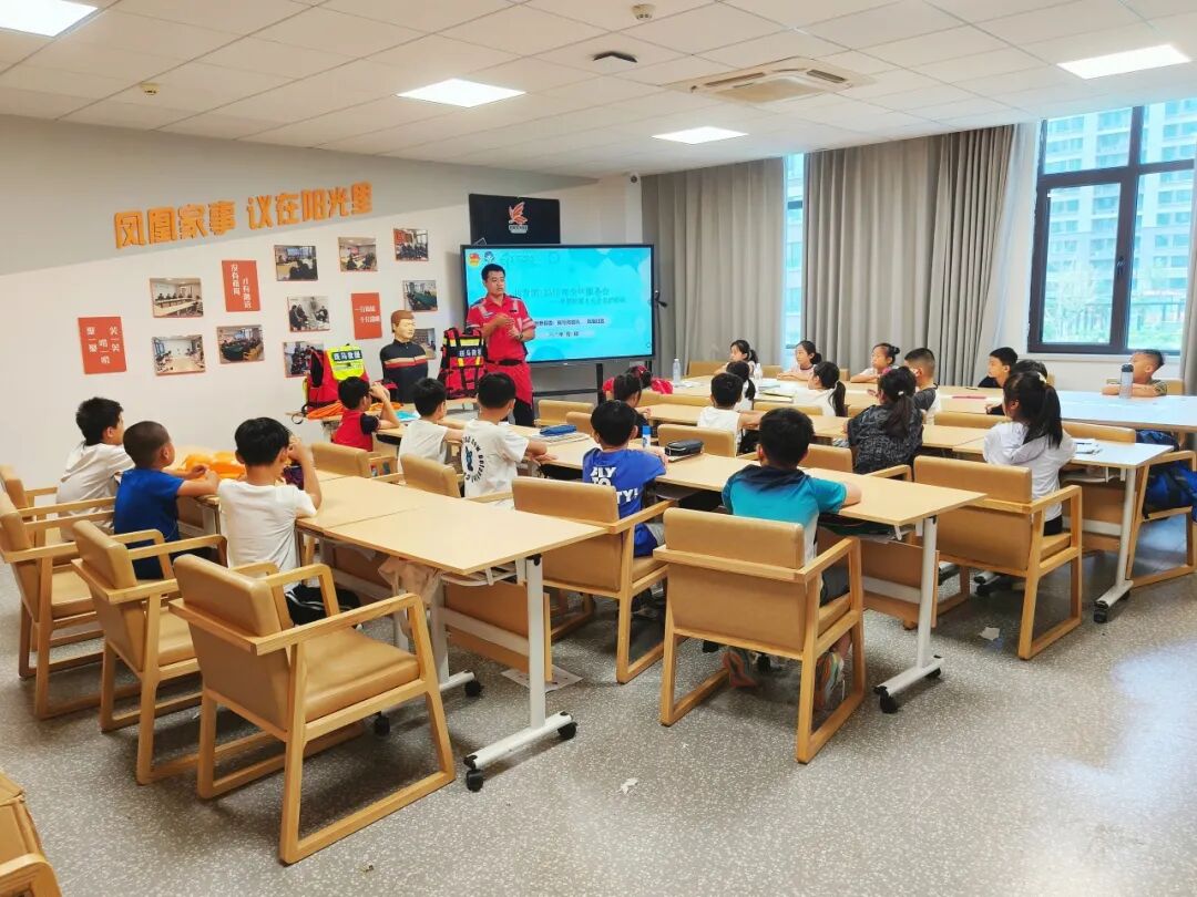 Embedded Services: Phoenix Community's Diverse Curriculum Supports Growth and Strengthens Community Ties