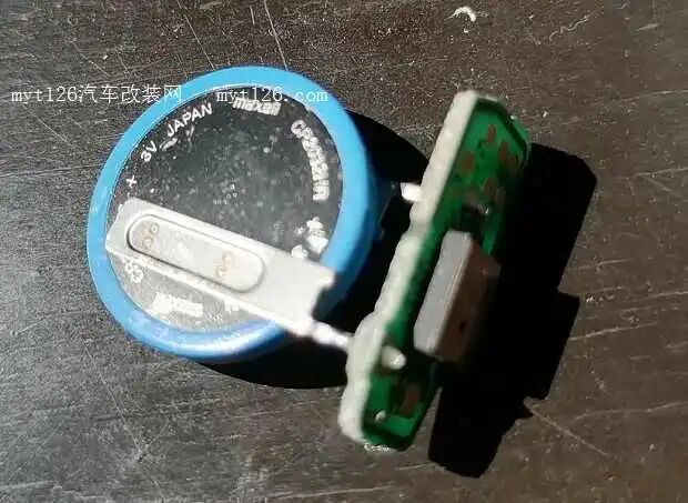 DIY Replacement of the Tire Pressure Sensor Battery for Haval H9