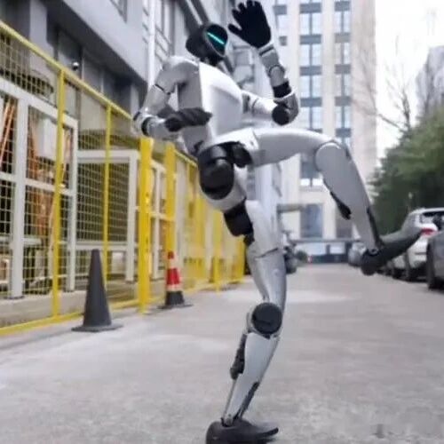 Why Do Robots Lack Faces? Experts Reveal Three Reasons That Challenge Our Understanding