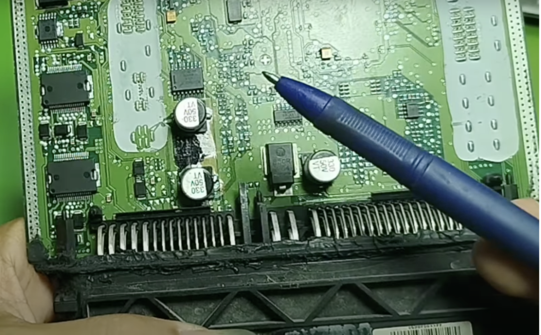 Dissecting the ECU of Kia and Hyundai: Understanding the Function of Each Chip
