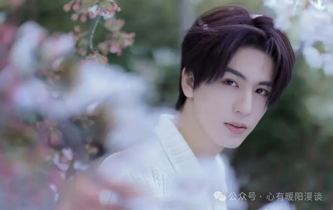 Zhang Linghe: The Science Guy Who Decoded Circuit Boards, Now a Historical Drama "Worry Solver" After Five Years