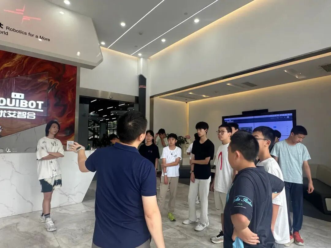 Successful Conclusion of the AIRS 2025 Youth AI Maker Summer Camp!
