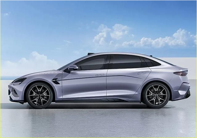 BYD's Powerful New Model Debuts! 1102 Horsepower C-Class Car with Double Wishbone Suspension and Lidar Starting at 219,800 Yuan!