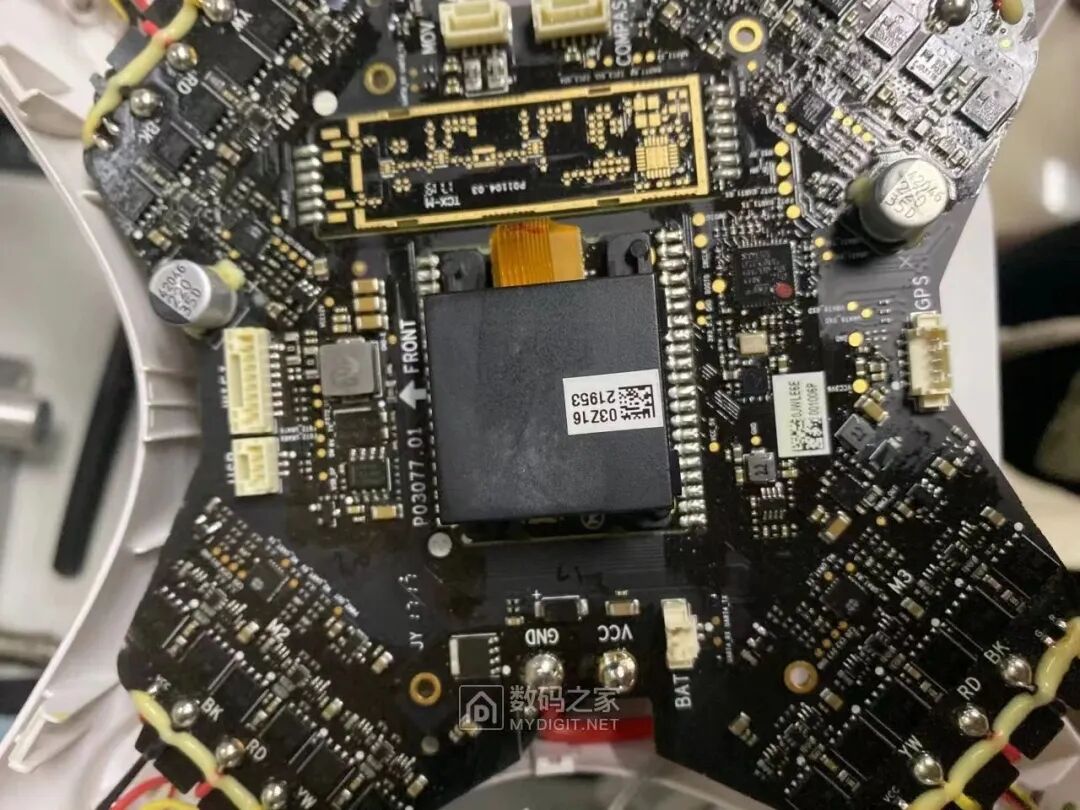 What Does the DJI Drone Circuit Board Look Like? Let's Take a Look