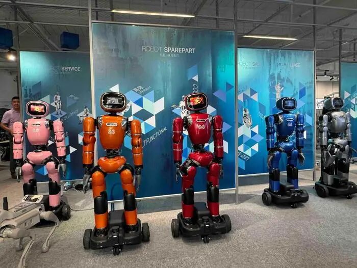Shenzhen Launches 'Game Changer'! The World's First Robot 6S Store Opens, Is the Connector Industry Entering a 'Golden Decade'?