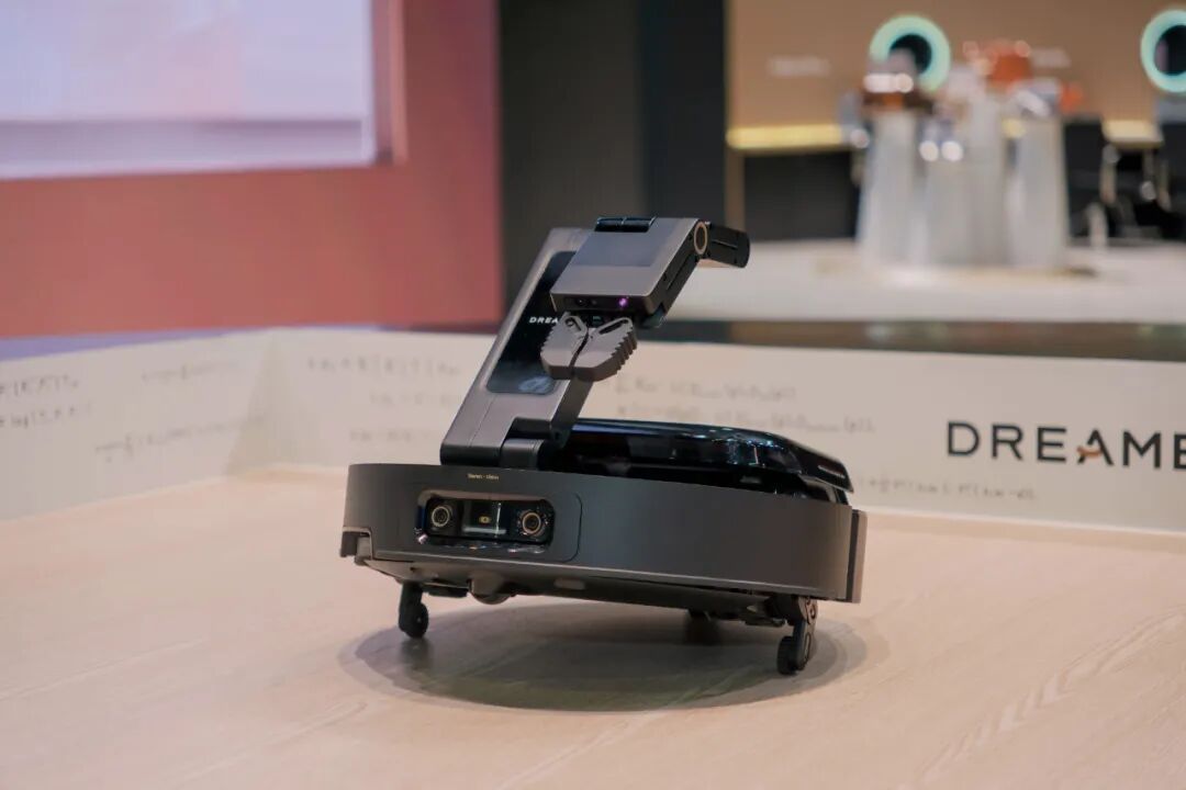 Global Unicorns in the Robot Vacuum Sector: Transforming Floor Cleaners with AI, Selling to 30 Million Households