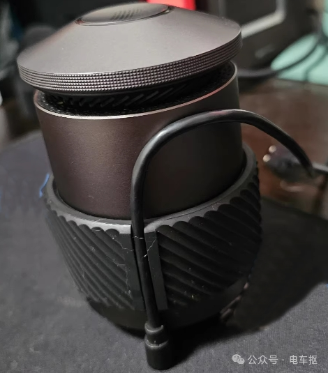 Smart Car Box Priced at 1499 Yuan, Featuring Linux System, AR Navigation, and Smart Home Integration