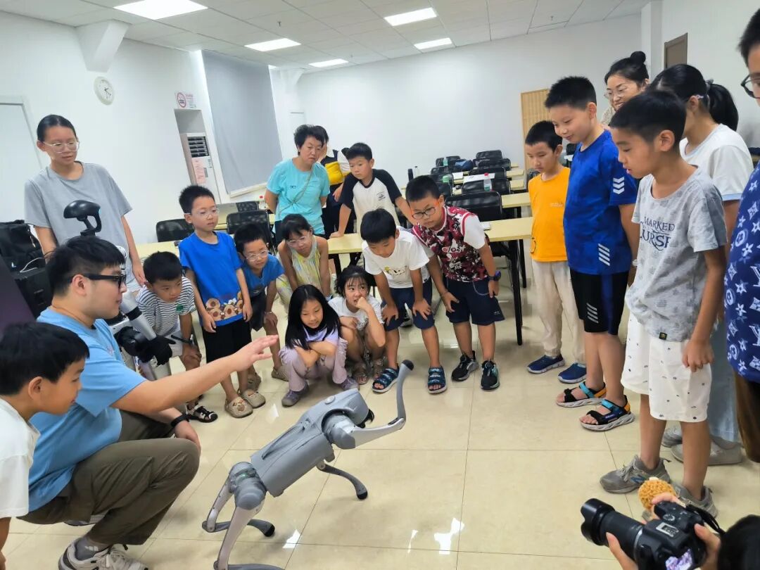 AI Adventure: Making Friends with Robots