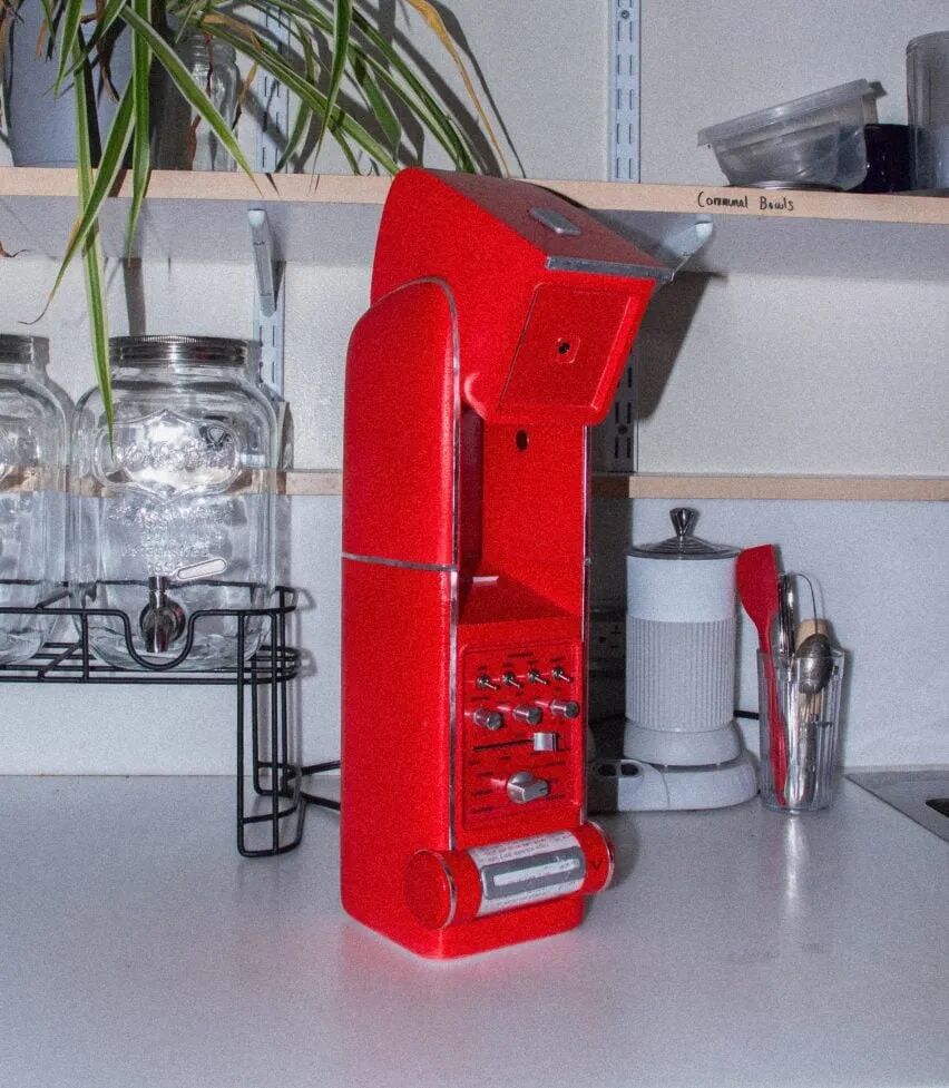 Kitchen Cosmo: An AI Device That Generates Recipes from Leftovers