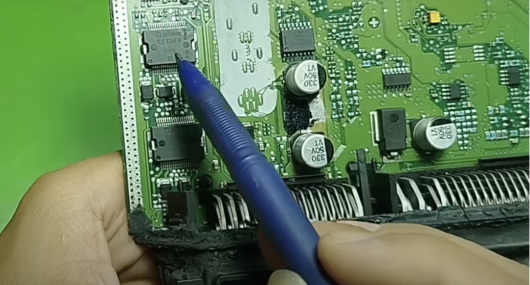 Dissecting the ECU of Kia and Hyundai: Understanding the Function of Each Chip