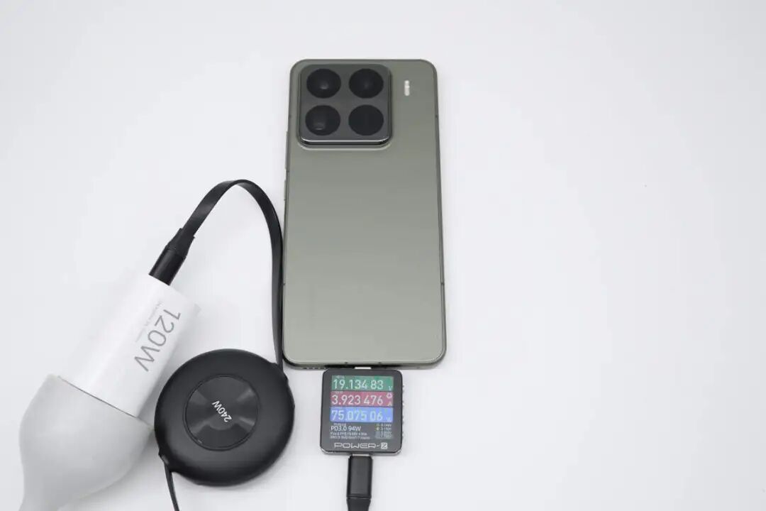 XINLEWEI 240W C-C Fast Charging Retractable Data Cable Review: Dual Retractable + High Power, Convenient Charging and Storage