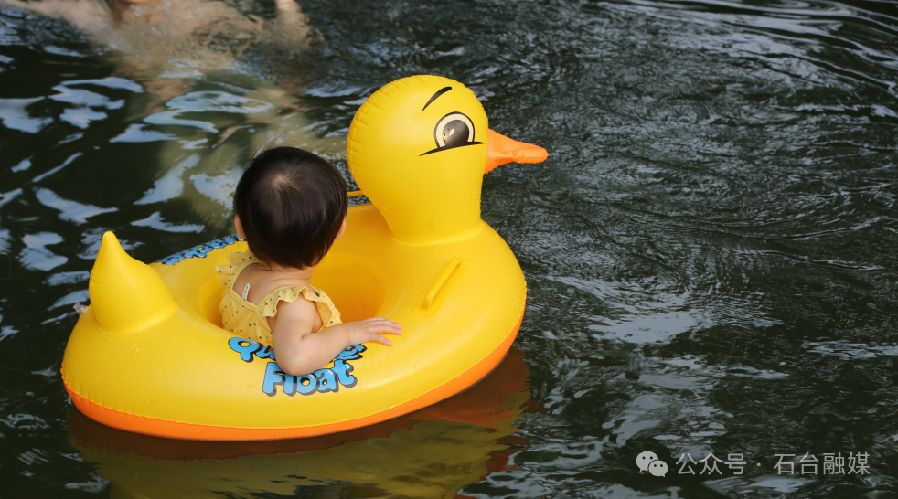 What Makes Xintang Village Popular This Summer?