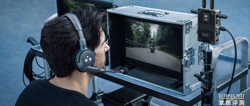 What Are the Differences Between Wireless Video Transmission and Broadband Self-Organizing Networks?