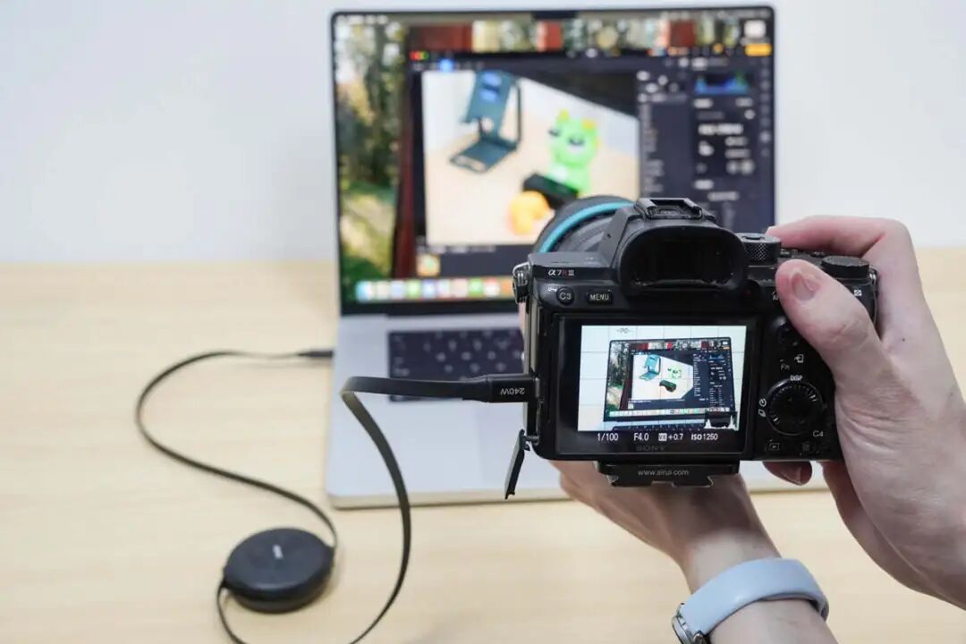 XINLEWEI 240W C-C Fast Charging Retractable Data Cable Review: Dual Retractable + High Power, Convenient Charging and Storage