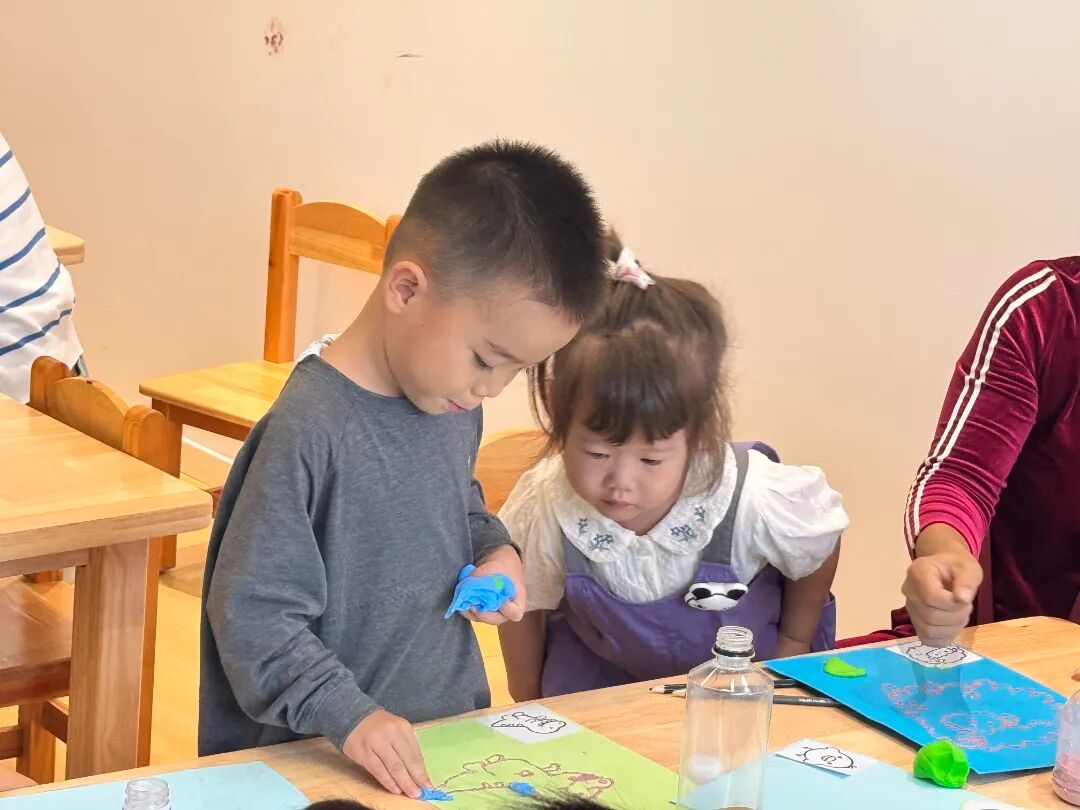 Creative Sand Art Activities at Linxia Community, Weiqu Street