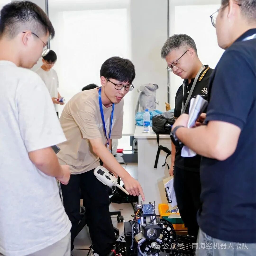 Nanhai Shark Team Achieves Outstanding Results in National Embedded Chip Design Competition