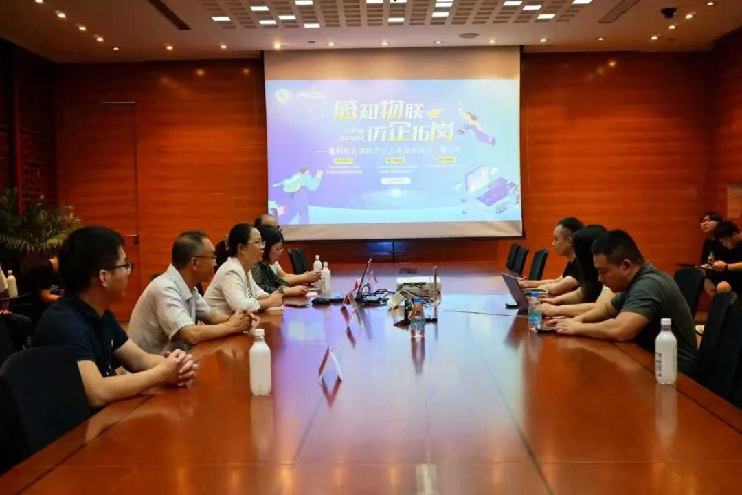 IoT Engineering College Visits Softcom Power Technology Services Wuxi Co., Ltd. to Expand Employment Opportunities