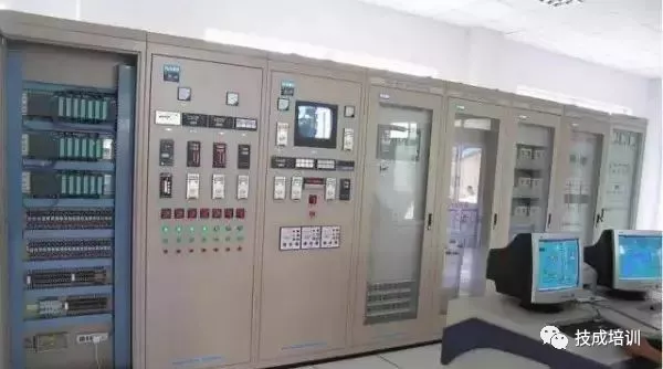 What are the Differences Between DCS and PLC?