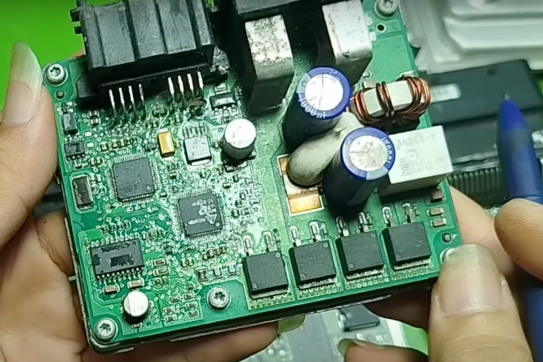 Dissecting the ECU of Kia and Hyundai: Understanding the Function of Each Chip