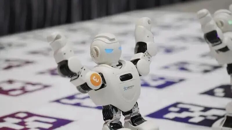 Science Popularization Month: Robots, Drones, and AI Technology at the Spring Festival Gala!