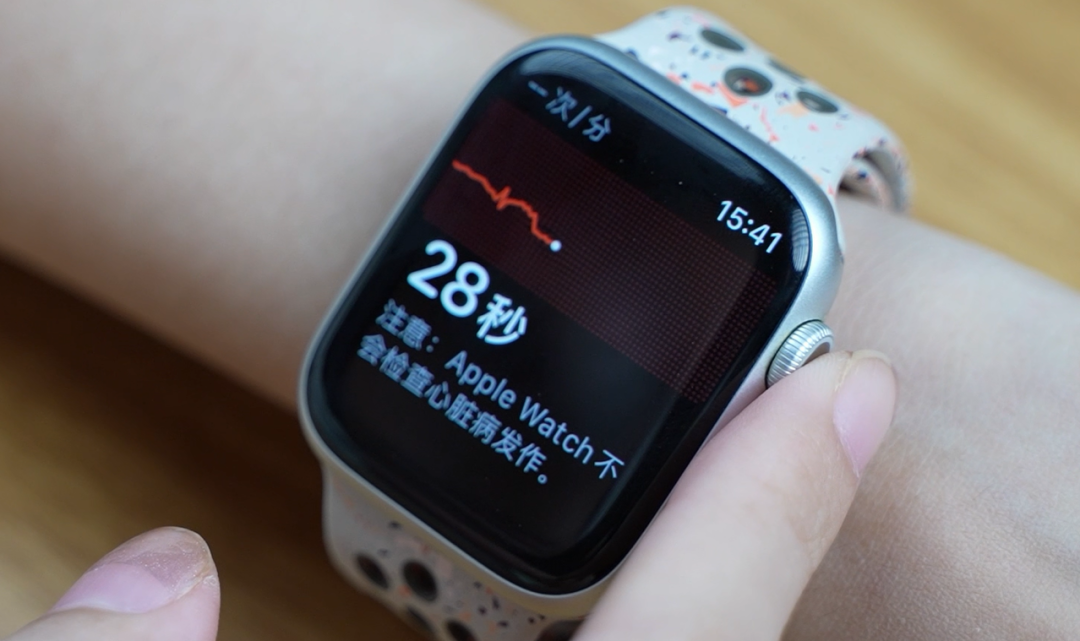 Are Smartwatches Beautiful Waste? Decide After Reading This!