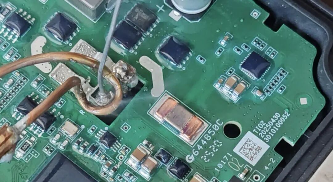 Induction Soldering for Circuit Boards: The 'Invisible Expert' of Precision Welding