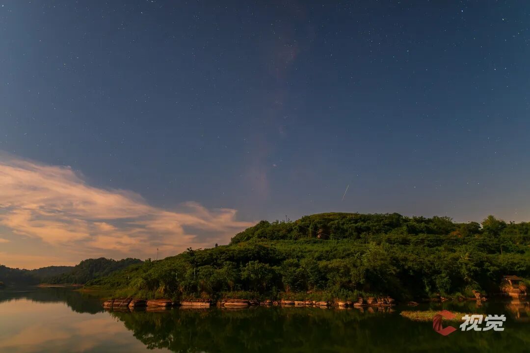 C Vision: The Most Beautiful 'Cloud-Piercing Arrow' - C Vision Photographers Capture the Perseid Meteor Shower Across Multiple Locations