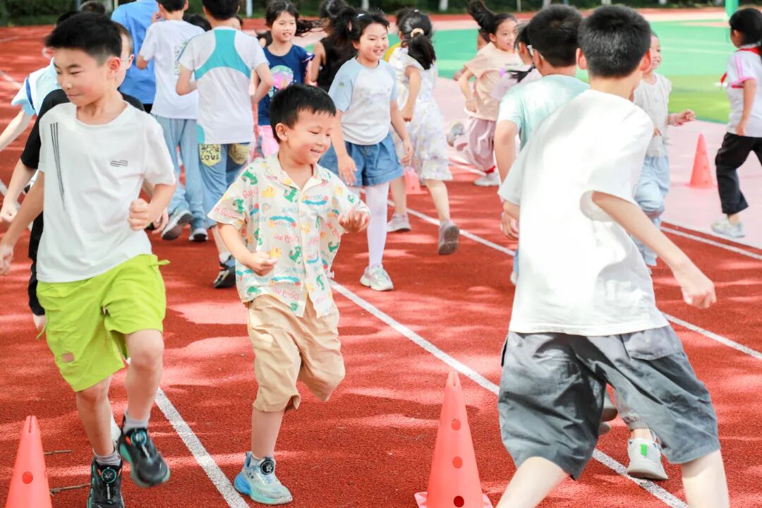 Youth in Fengxian Develop Unique Summer Courses for Kids