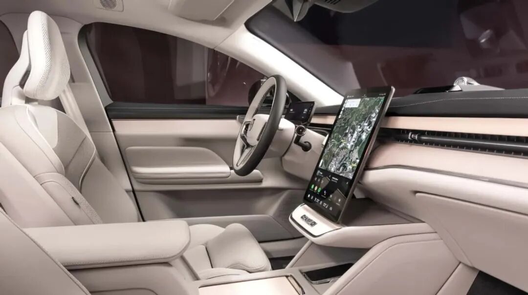 Volvo Takes Action! The All-New All-Electric C-Class Car Unveiled, Charging for 10 Minutes to Drive 300 Kilometers, Competing with Domestic Brands