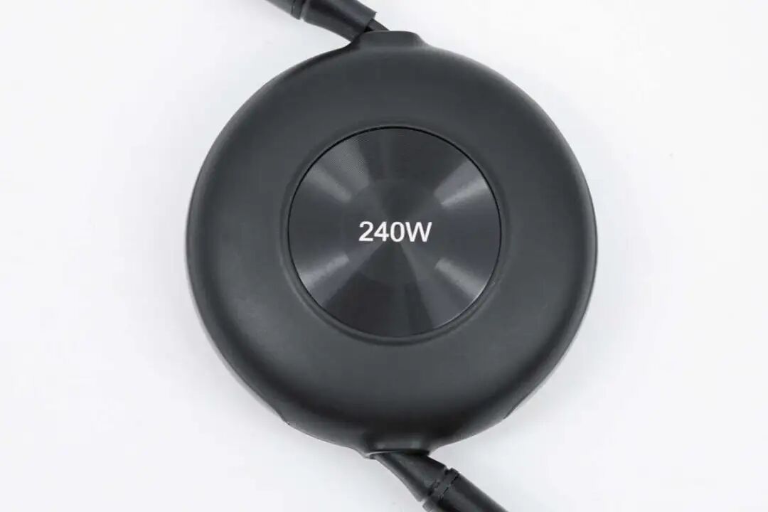 XINLEWEI 240W C-C Fast Charging Retractable Data Cable Review: Dual Retractable + High Power, Convenient Charging and Storage