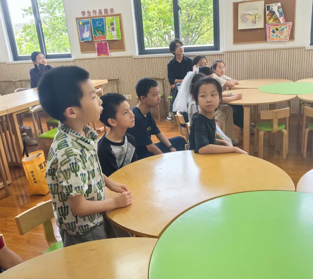 Childlike Ingenuity Builds a Technological Dream: DIY Drone Event "Let Dreams Take Flight"