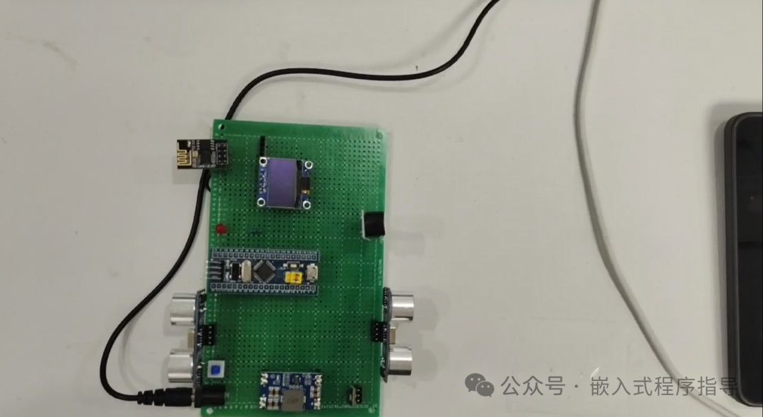 Vehicle Intelligent Collision Warning Device Based on Embedded System (Ultrasonic Distance Measurement Module (Front) + Buzzer (Proximity Alarm) + OLED Display)