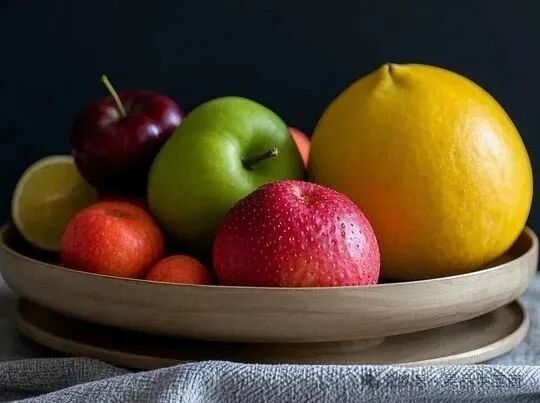 Autumn Fruits Take Center Stage: Eating Right for True Health