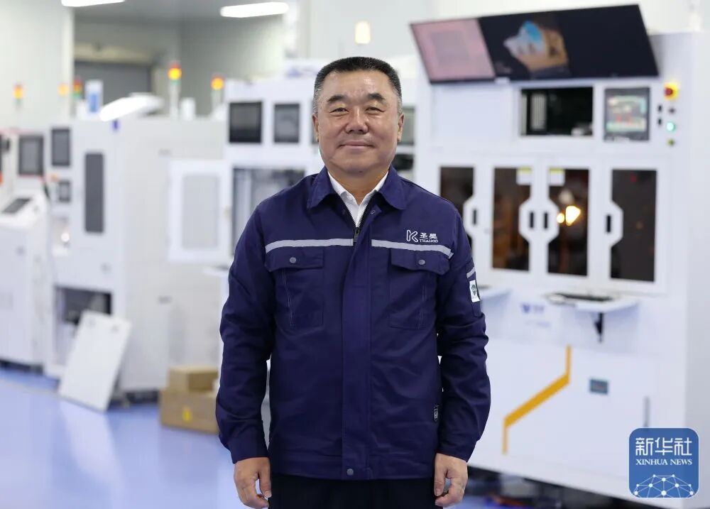 Yang Yongfeng: The Driver of Optical Chip Manufacturing and Intelligent Equipment Connectivity