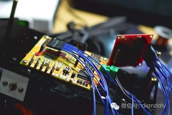 Engineer’s Story of DIY WiFi Robot Design