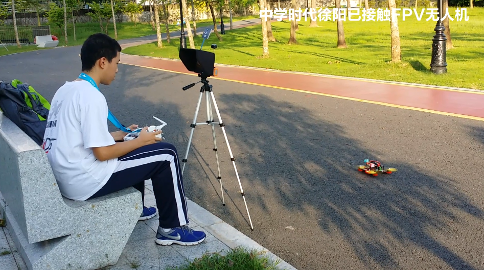 Shenzhen Student Builds Drone, Sets World Record!