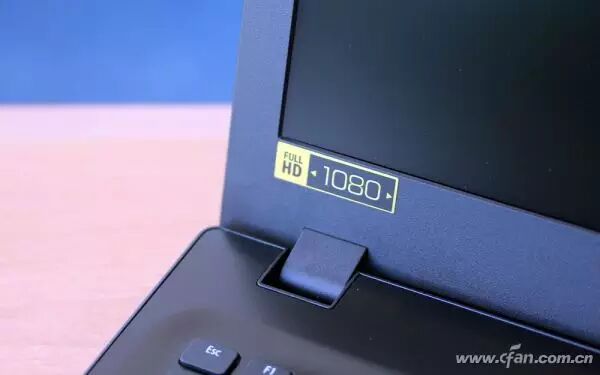Review of Acer Aspire F5-572G Featuring the Sixth Generation Core Processor