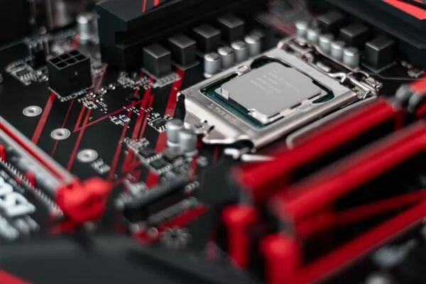 AMD Ryzen Threadripper 3970X: A Dual Threat to Intel's 18-Core CPUs